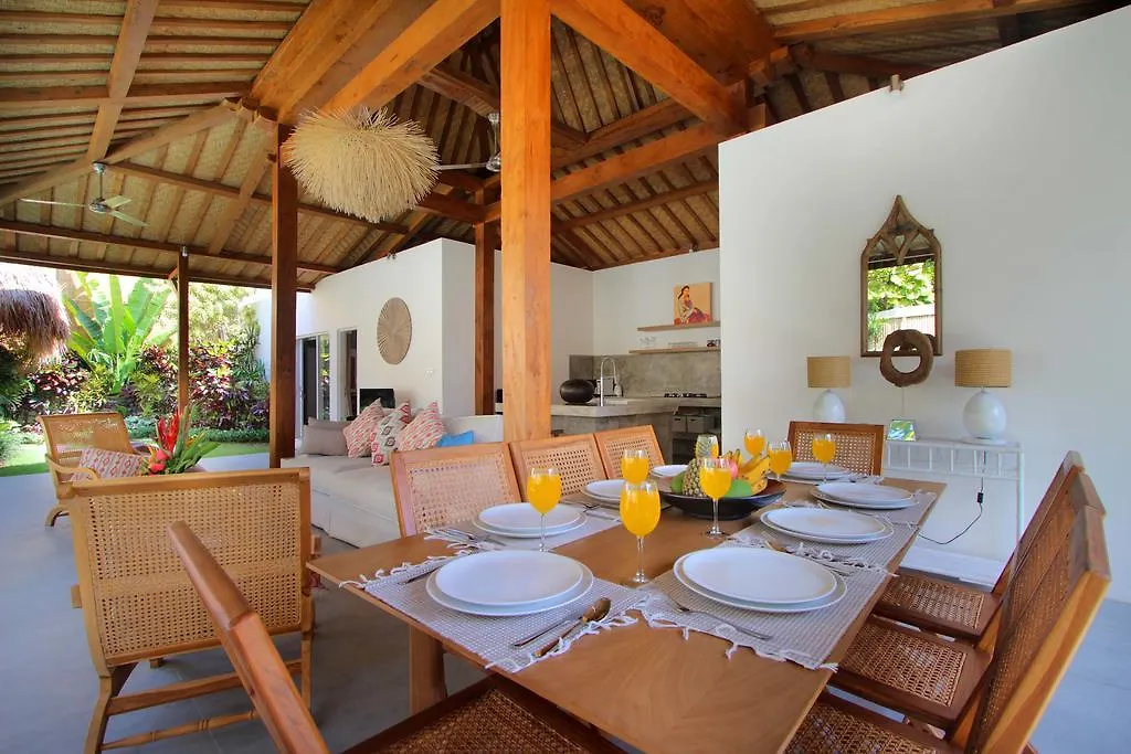 4 Bedroom Villa - Seminyak 0*,